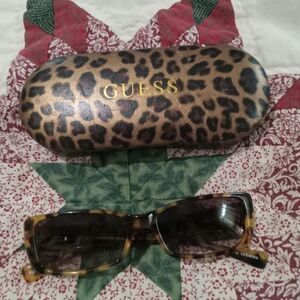 Guess (cher) eye glasses with Guess leopard print case!